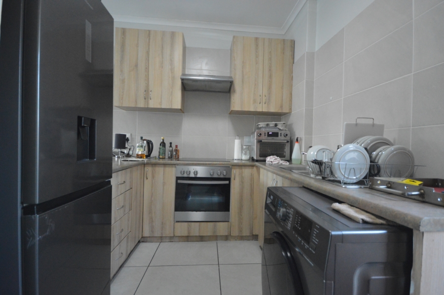 2 Bedroom Property for Sale in Guldenland Western Cape